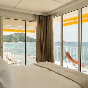 5* Отель Les Roches Rouges, A Beaumier